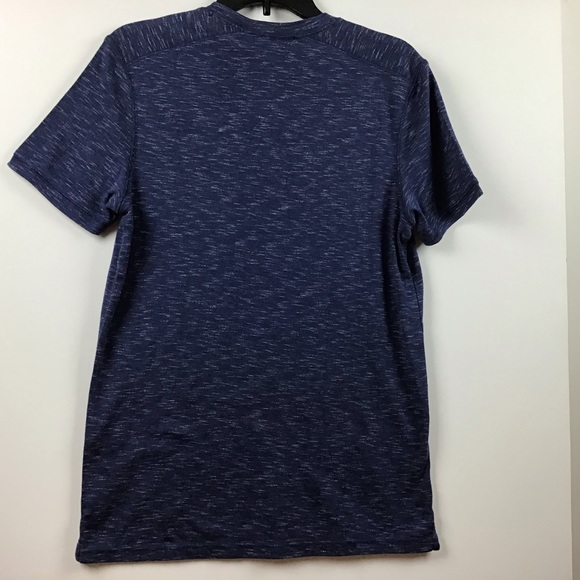 Men’s,3 button neck tee. - Picture 2 of 4